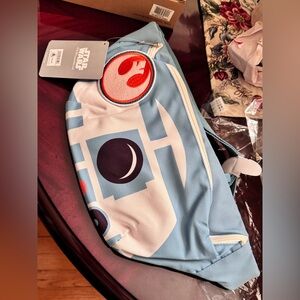 SALE! New Disney Star Wars R2D2 Large Blue and White Fanny Pack Belt Bag